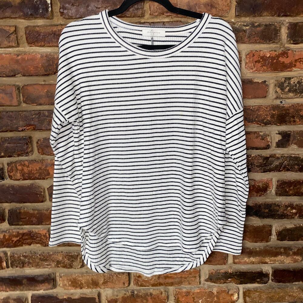 NWT Mododoc White Black Striped Knit Long Sleeve Top Women's Size Small